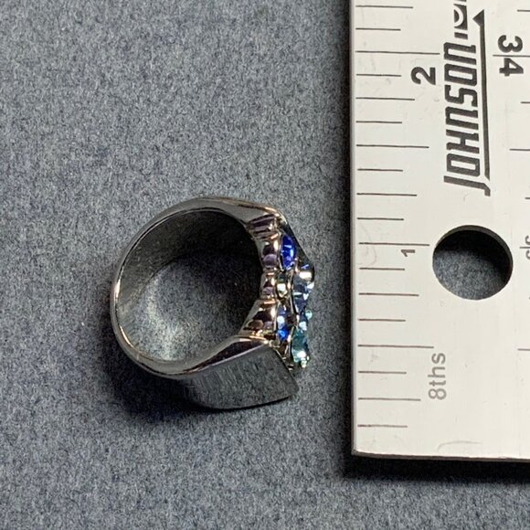 Guess Chunky Clip Cocktail Ring Size 7 As Is Blue Rhinestone Silver Bling Glam S - Picture 5 of 6